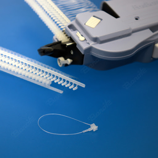 5 Lý Do Bạn Nên Chọn Súng Xỏ Ti Đạn Nhựa Gắn Mác Fas Bano'k101